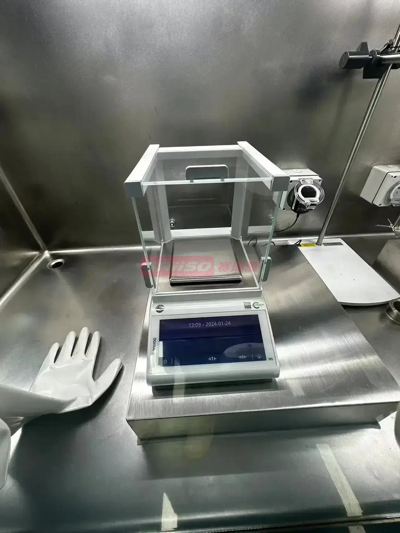 负压称量取样隔离器详情图6