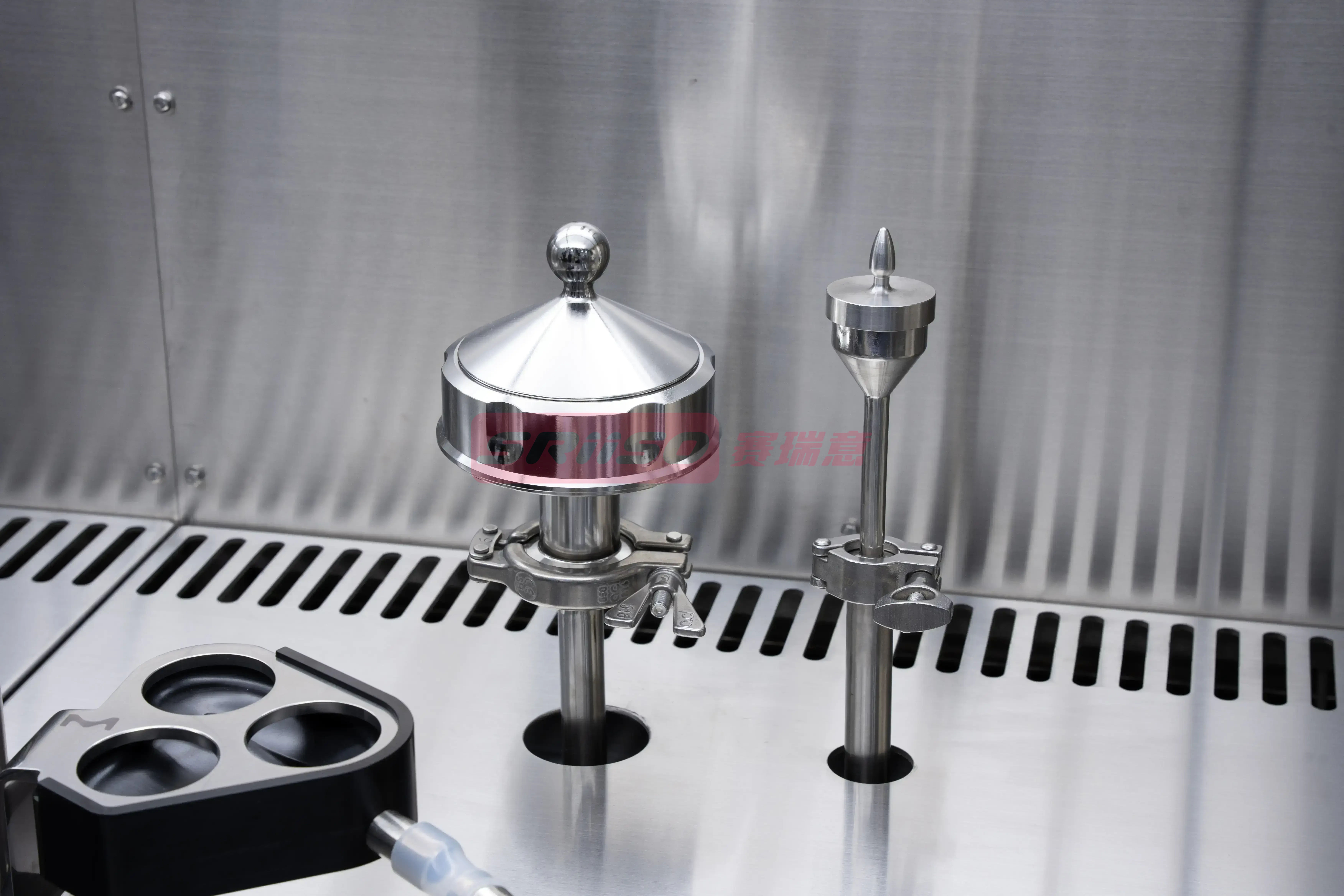 无菌检查隔离器详情图13